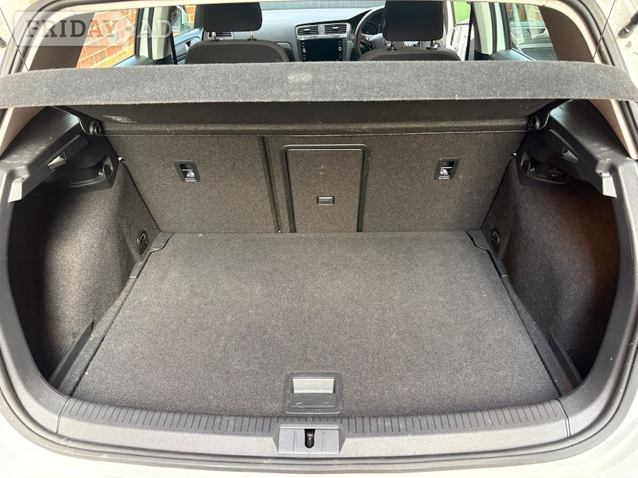 Volkswagen Golf 2018 - Cars in Storrington