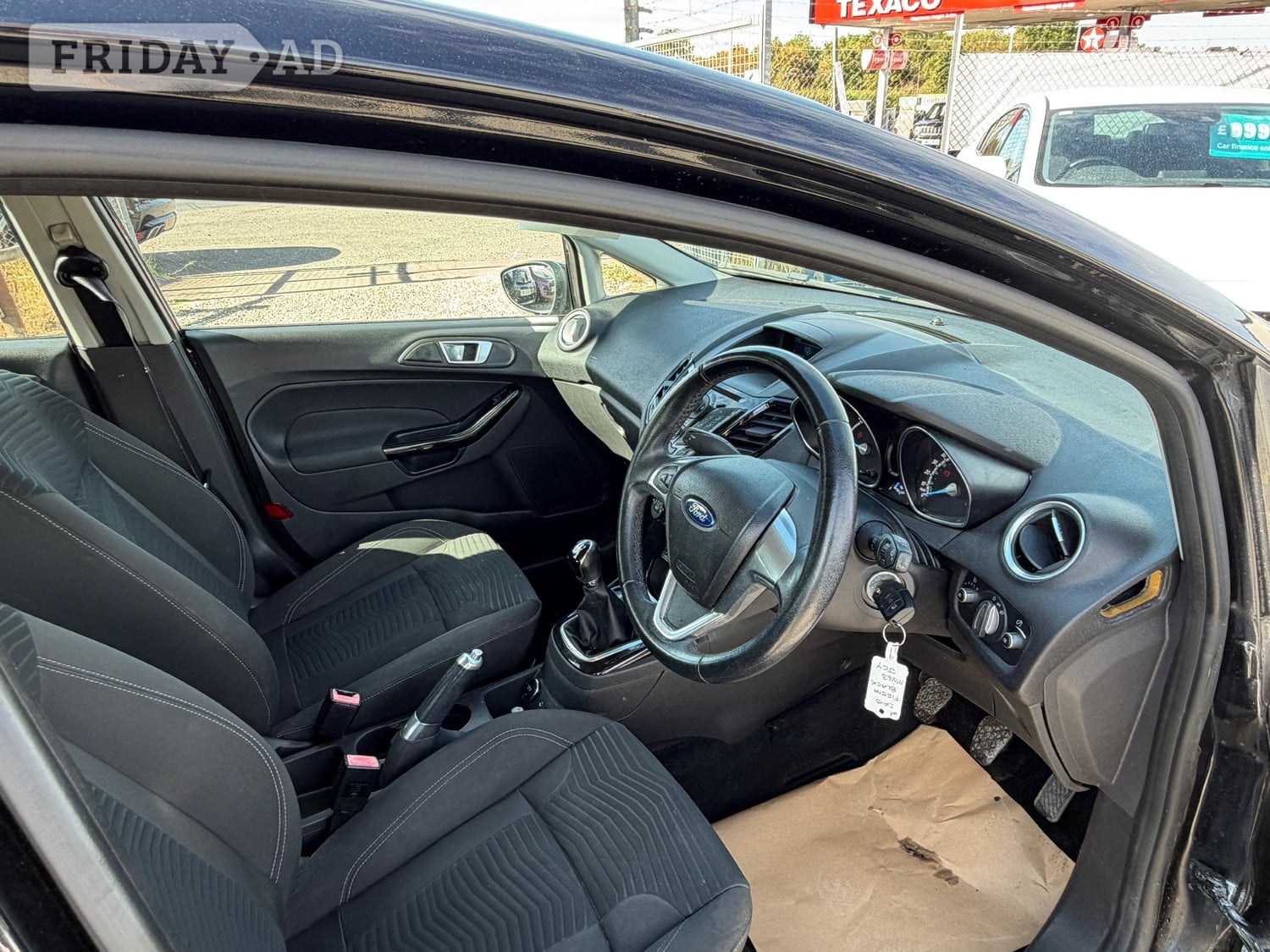 [ berth ]Ford Fiesta