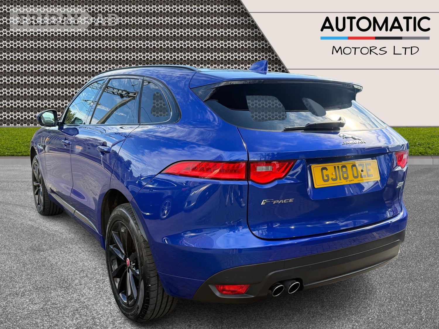 [ berth ]Jaguar F-Pace