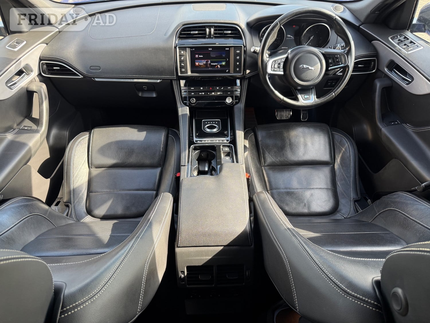 Jaguar F-Pace 2018 - Cars