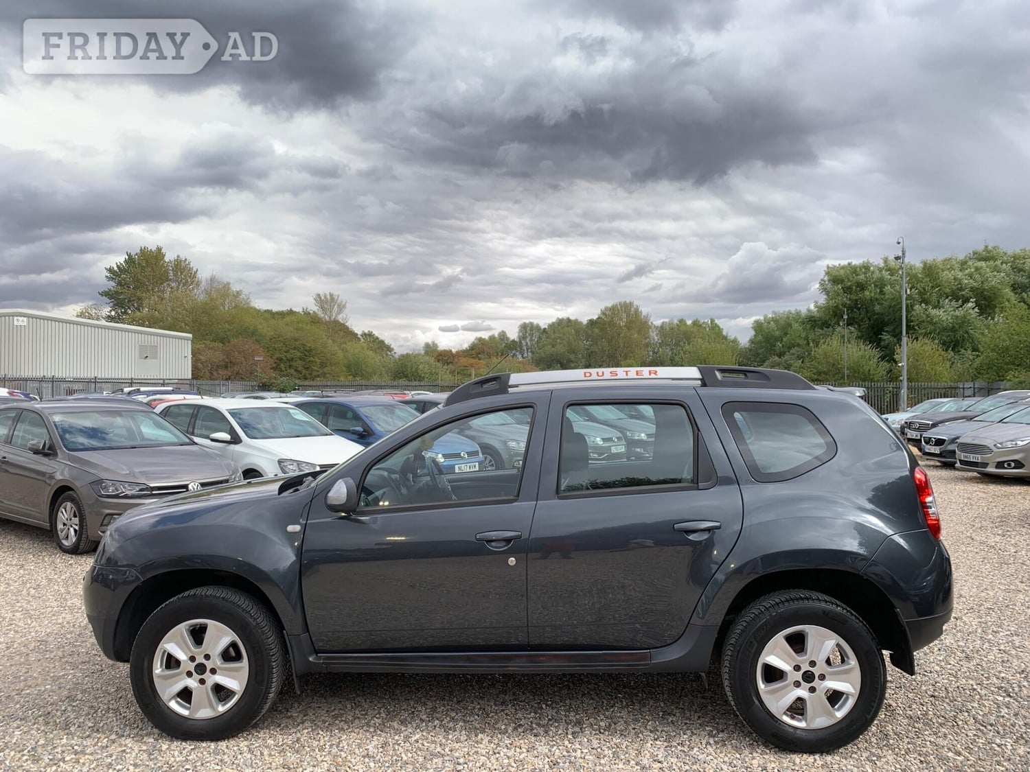 Dacia Duster 2016 - Cars in Swindon