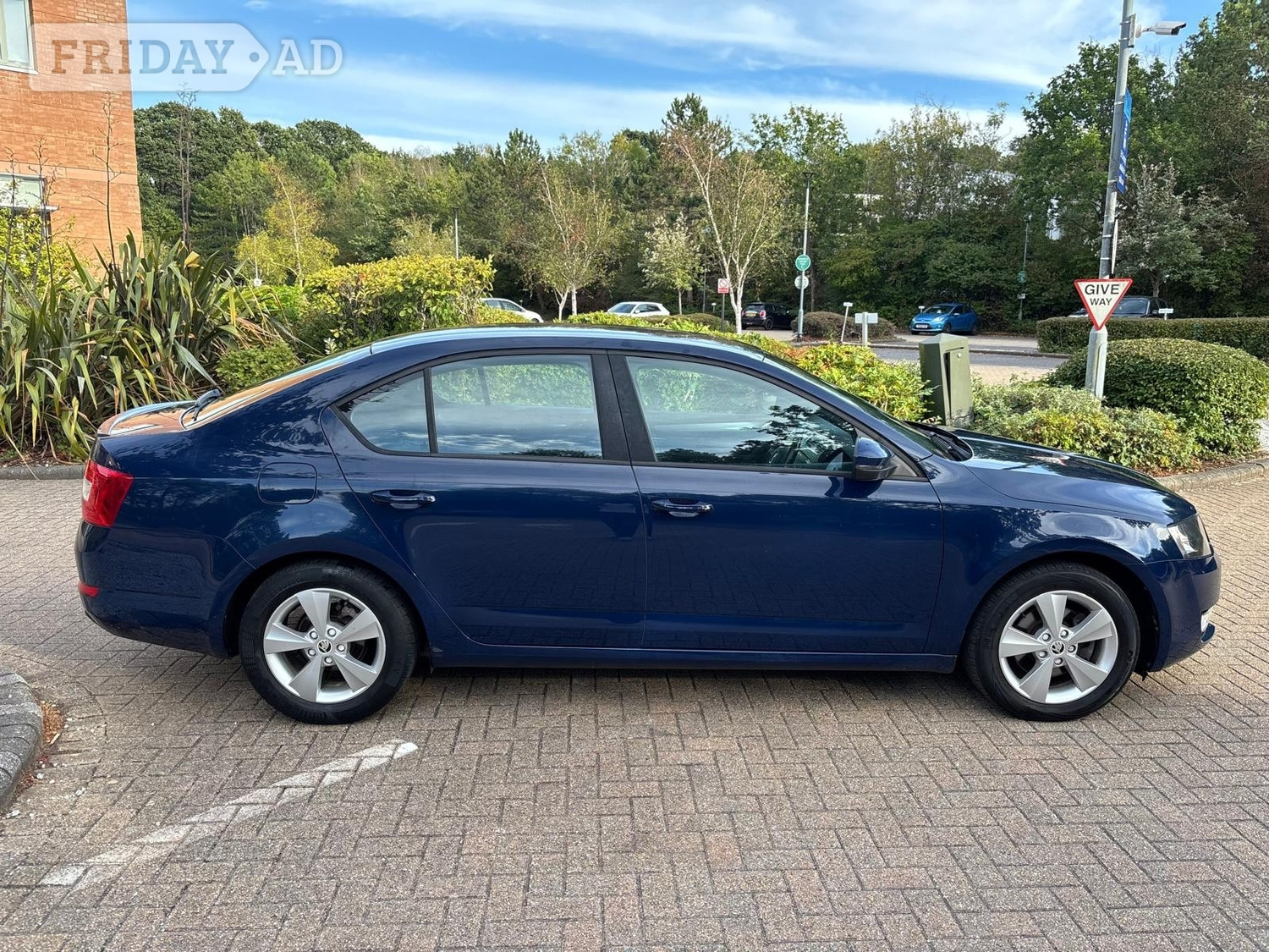 Skoda Octavia 2015 - Cars