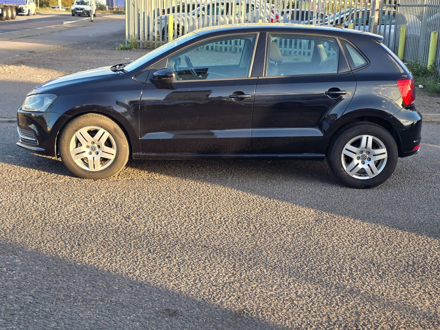 Volkswagen Polo 2014 - Cars in Havering