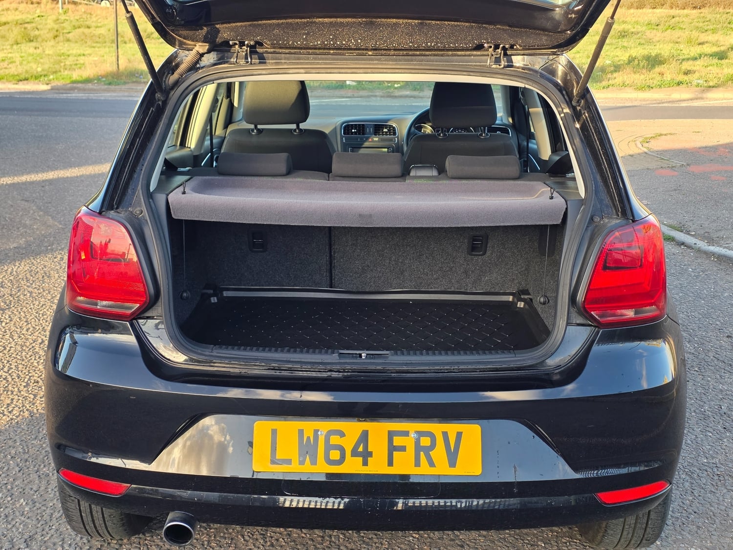 Volkswagen Polo 2014 - Cars