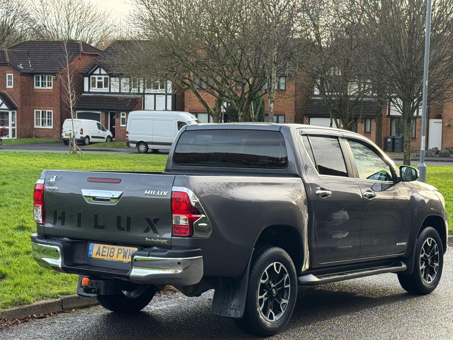[ berth ]Toyota Hilux