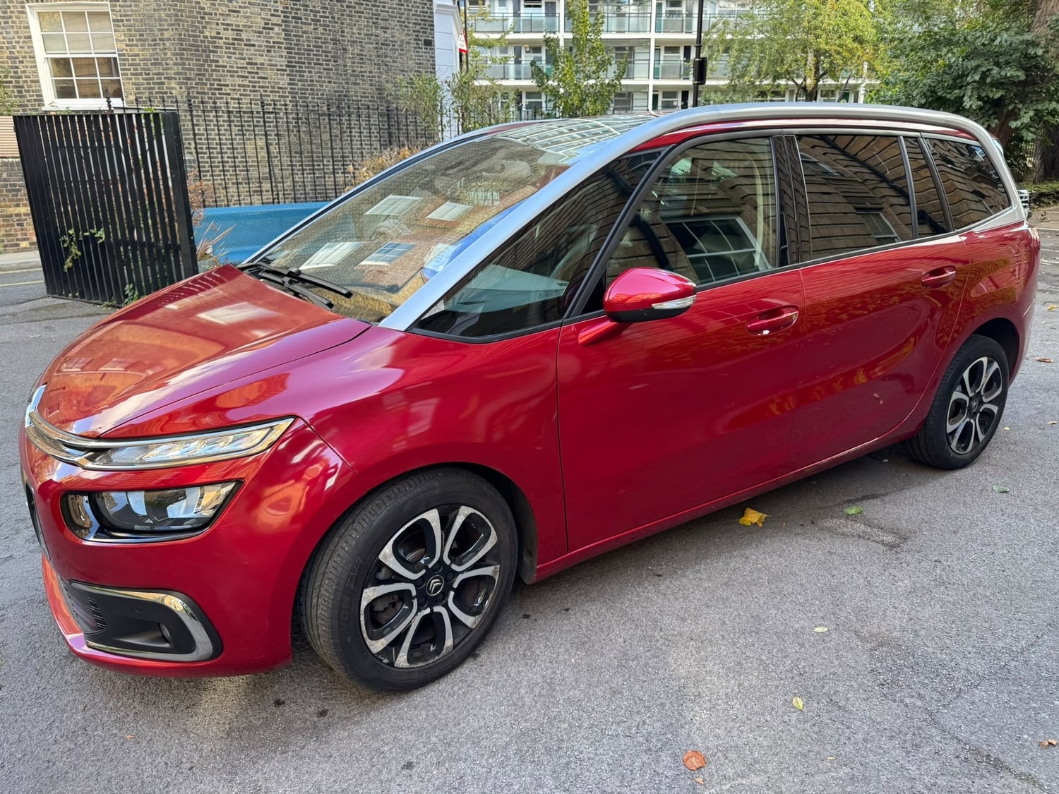Citroen Grand C4 SpaceTourer 2020 - Cars in Slough