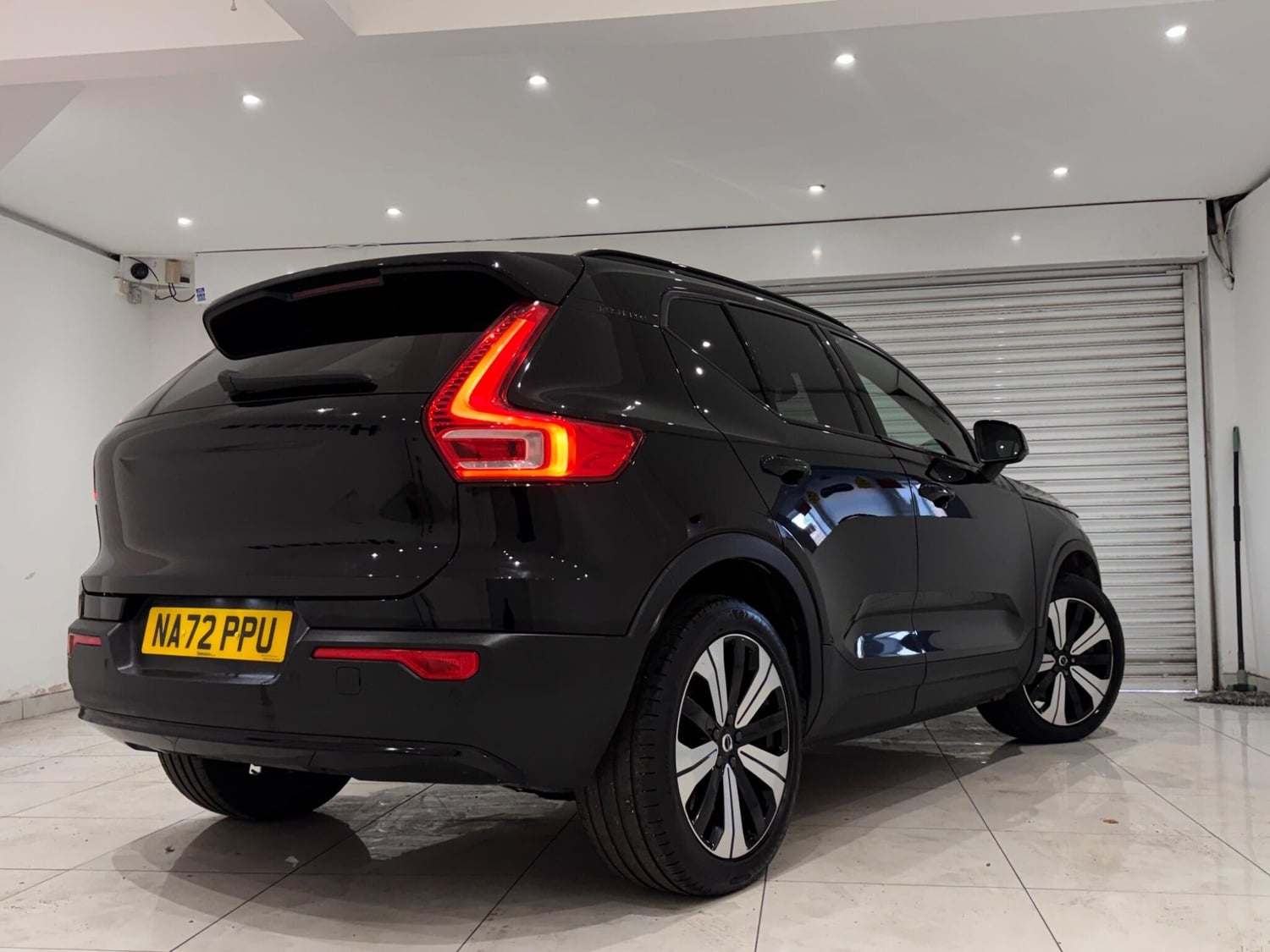 Volvo XC40 2022 - Cars