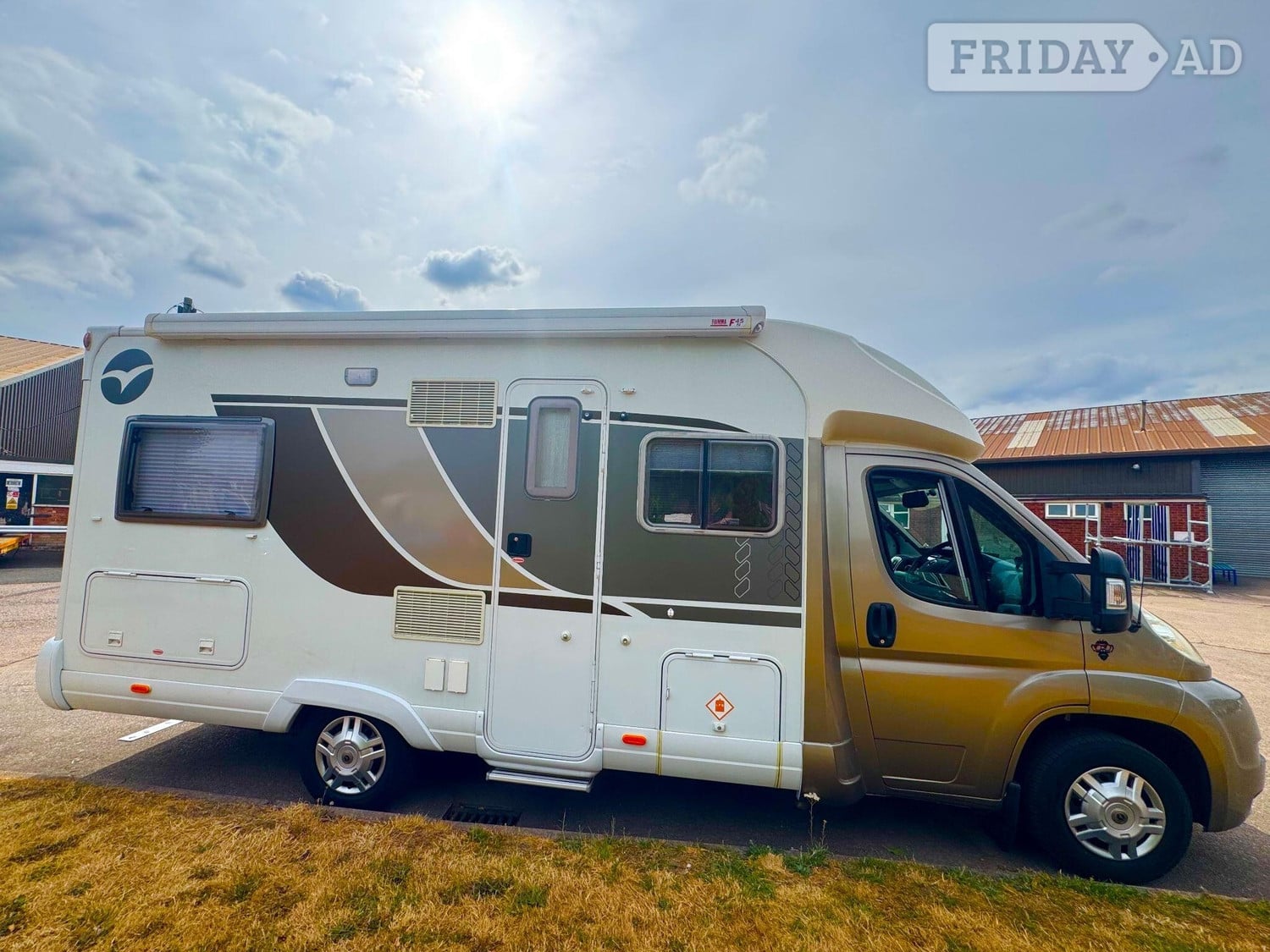 [4 berth ]Pilote Reference