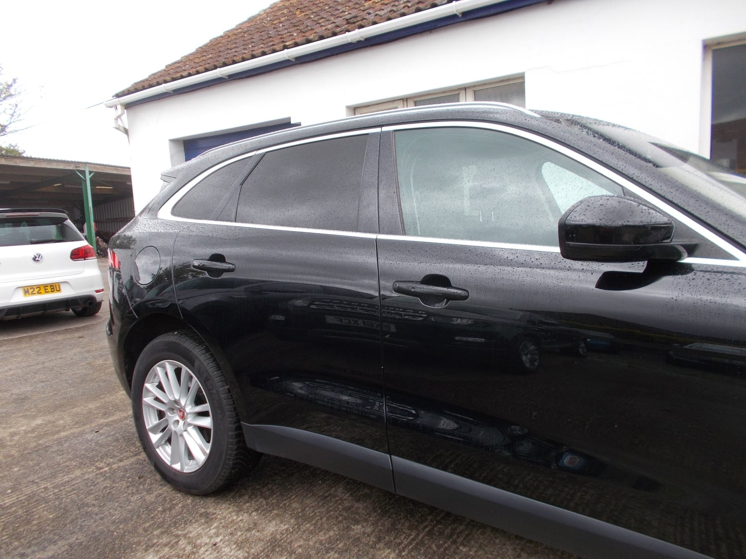 [ berth ]Jaguar F-Pace