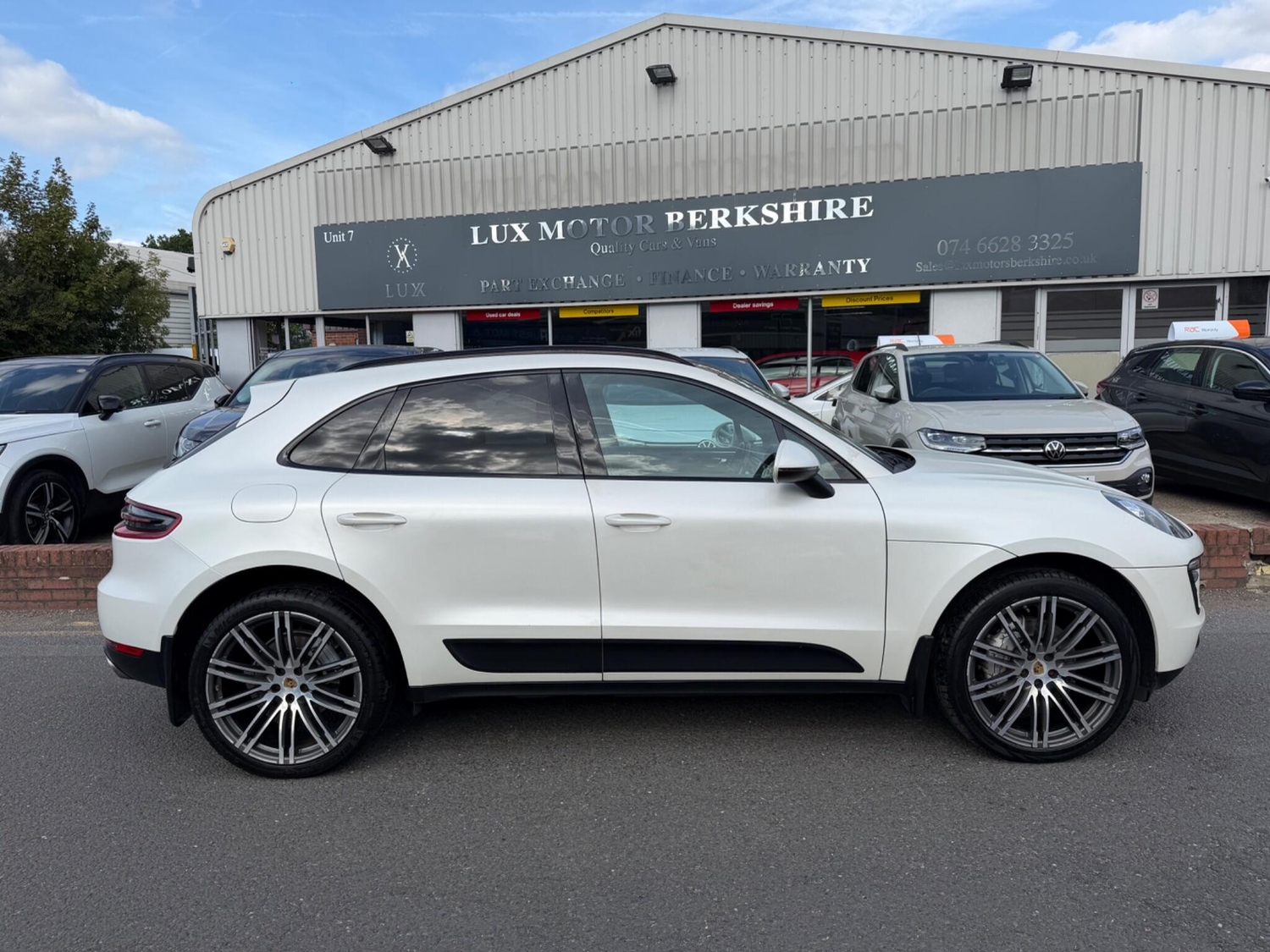 Porsche Macan Sandhurst