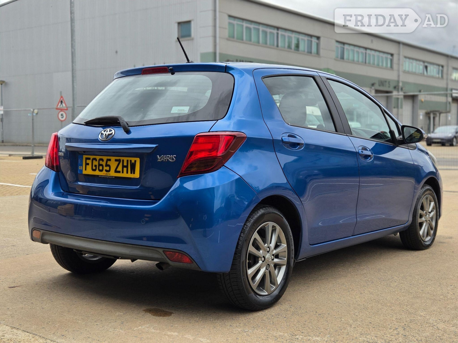 [ berth ]Toyota Yaris
