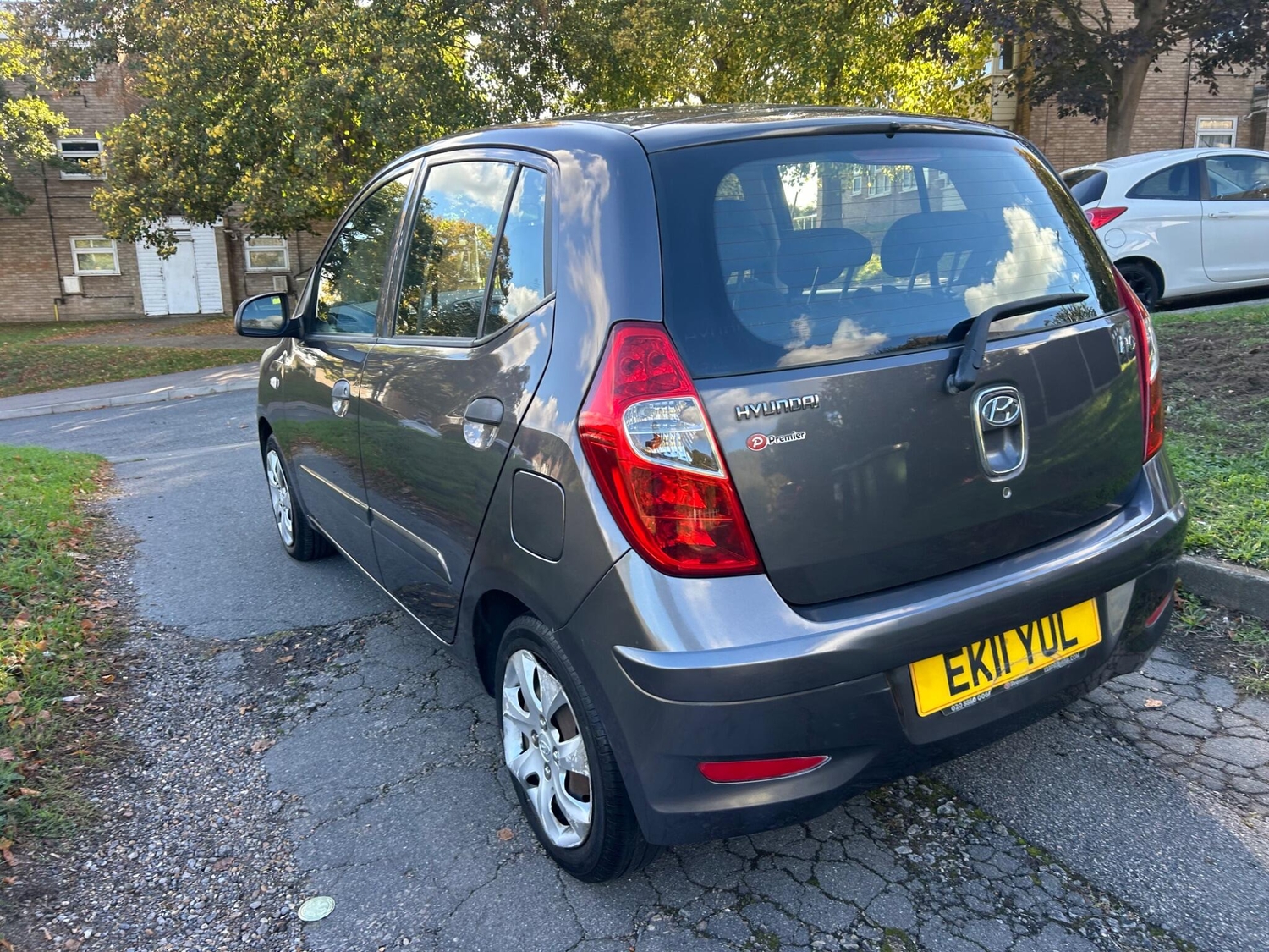Hyundai i10 2011 - Cars
