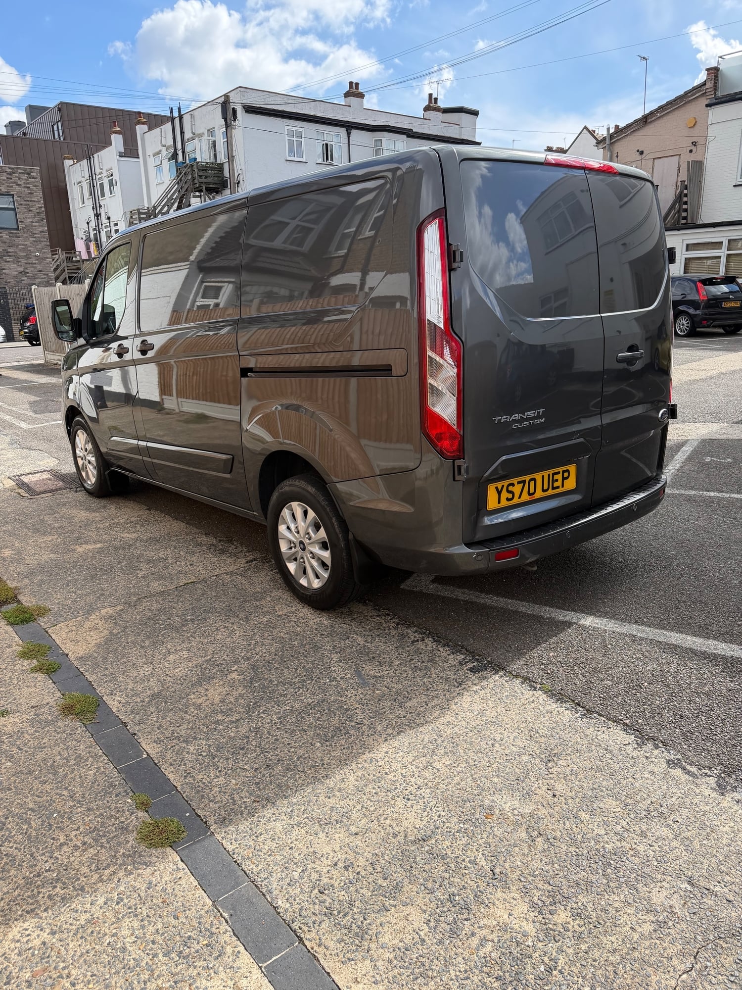 Ford Transit Custom 2020 - Vans & Commercial Vehicles