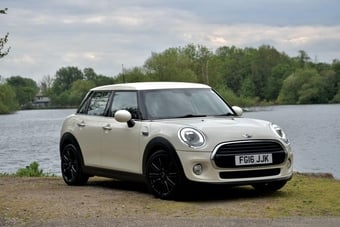 Mini Hatch 2016