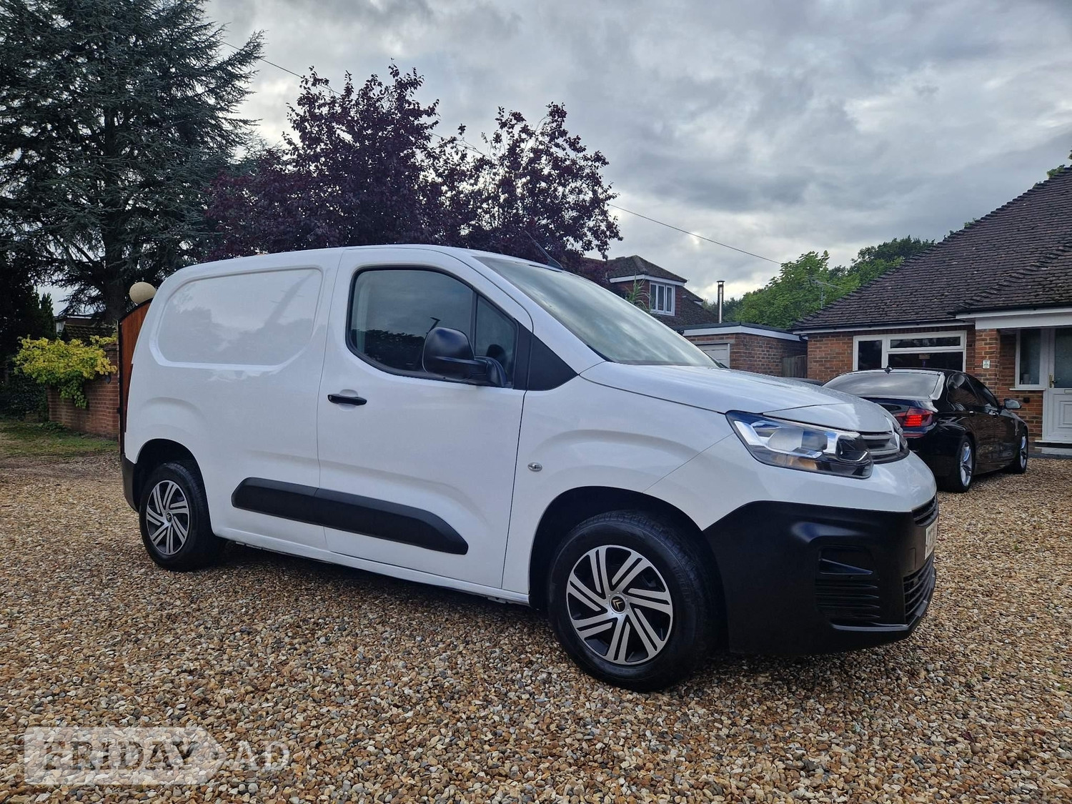Citroen Berlingo 2020 in Aldershot