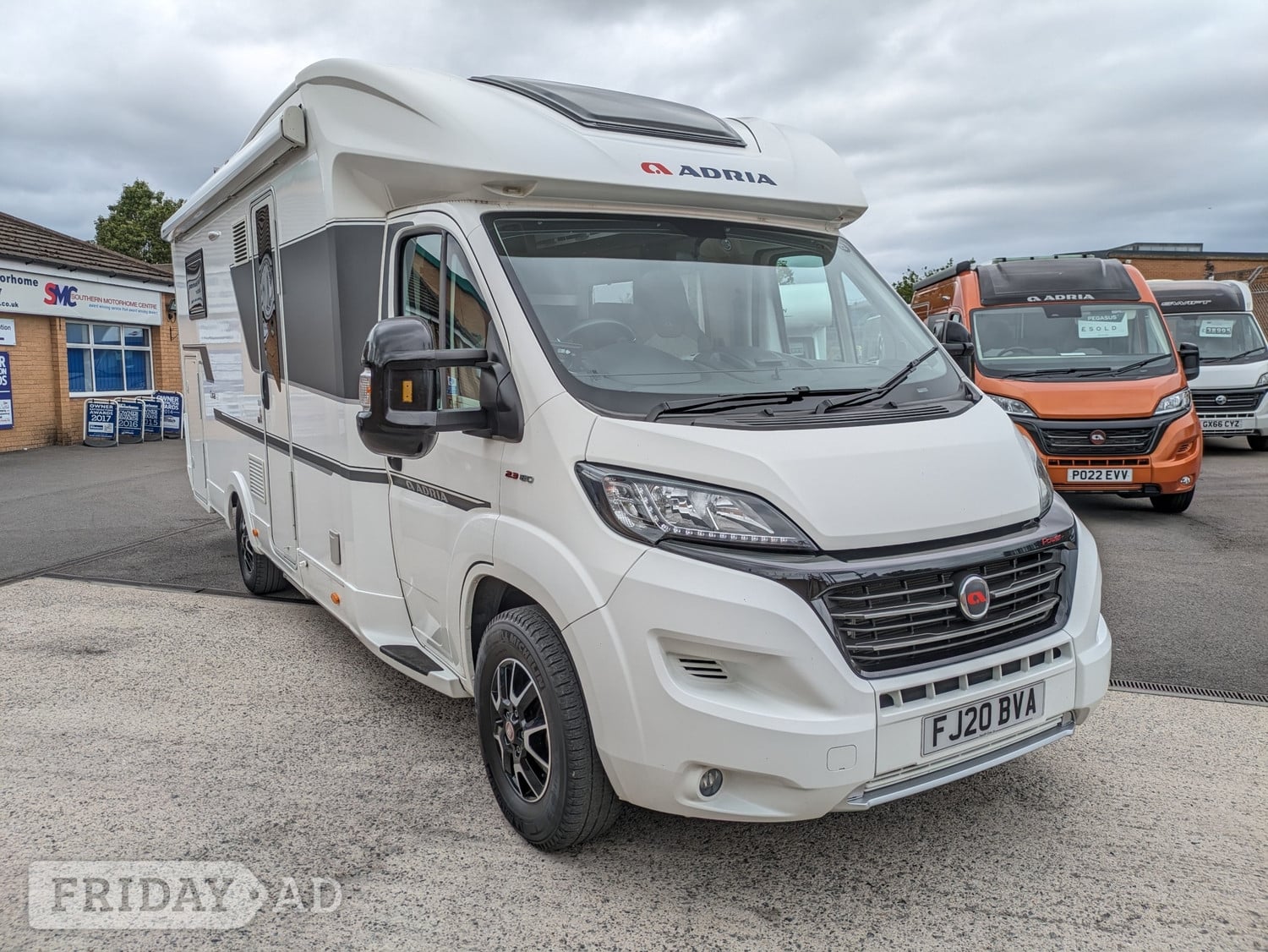 Adria Coral 670 DK 2020 in Bracknell