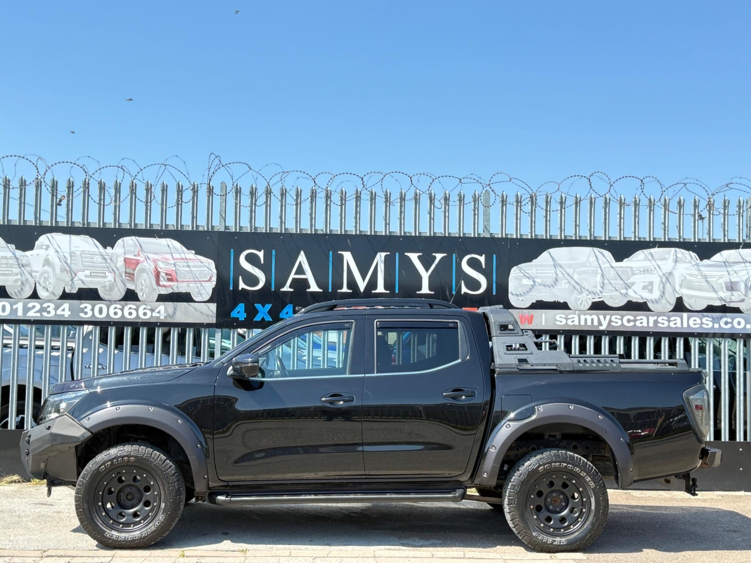 Nissan Navara 2021 - Vans & Commercial Vehicles in Bedford