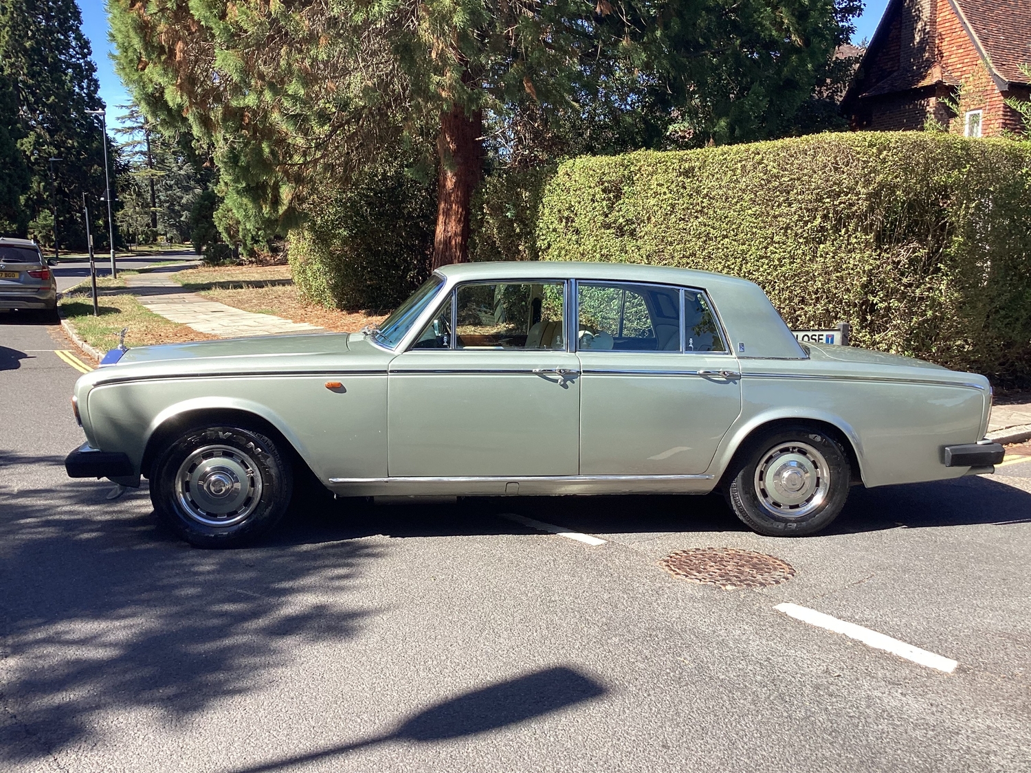 [ berth ]Rolls-Royce Silver Shadow