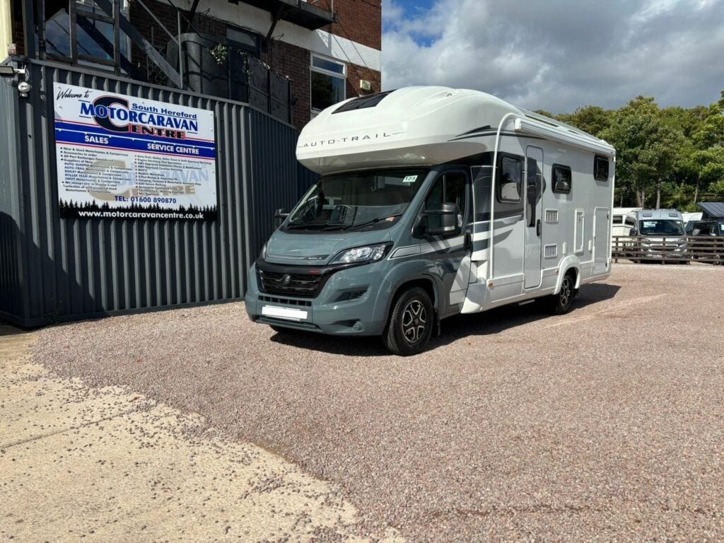 [6 berth ]Auto-Trail Auto-Trail Imala 736G