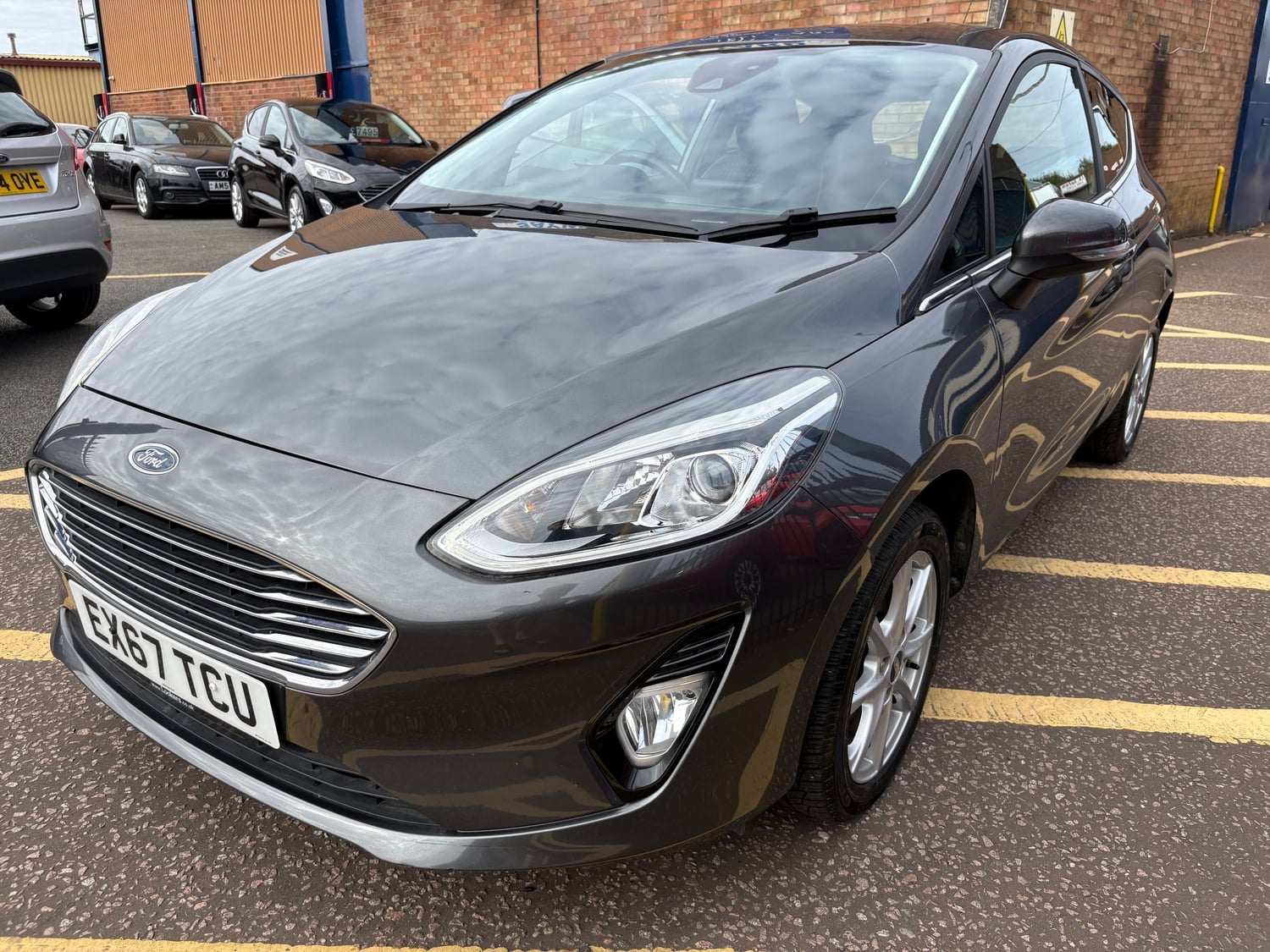 [ berth ]Ford Fiesta