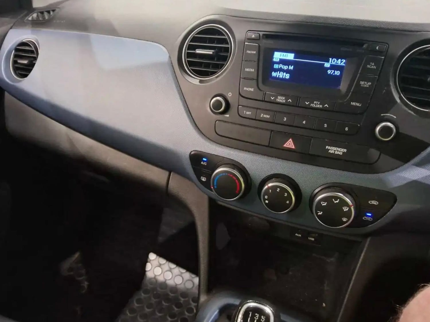 Hyundai i10 2016 - Cars in West Bromwich