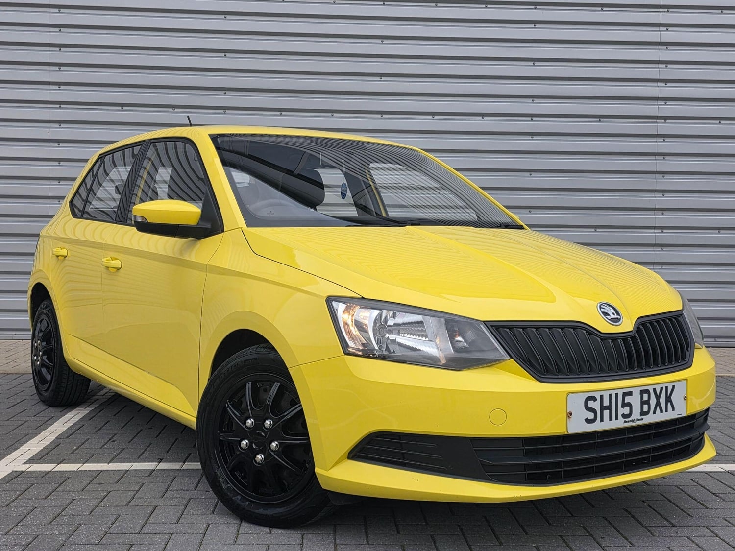 Skoda Fabia 2015 - Cars