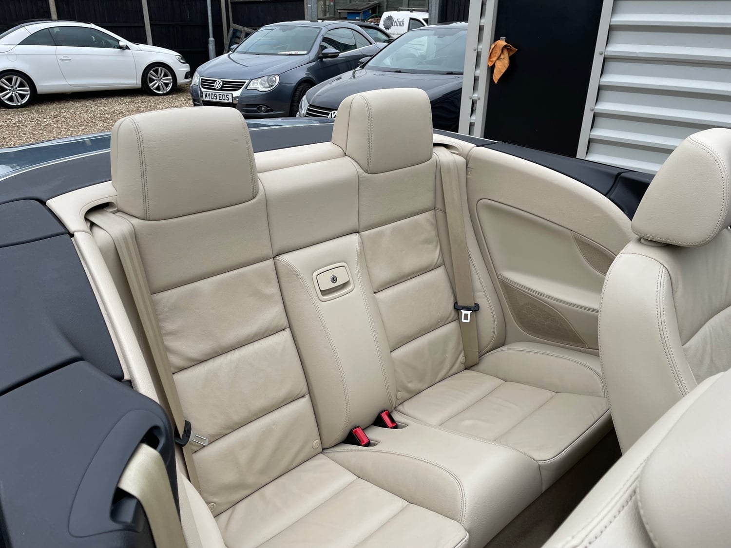 Volkswagen Eos 2013 - Cars in Farnham