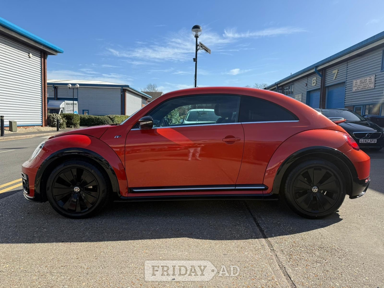 Volkswagen Beetle 2018 - Cars