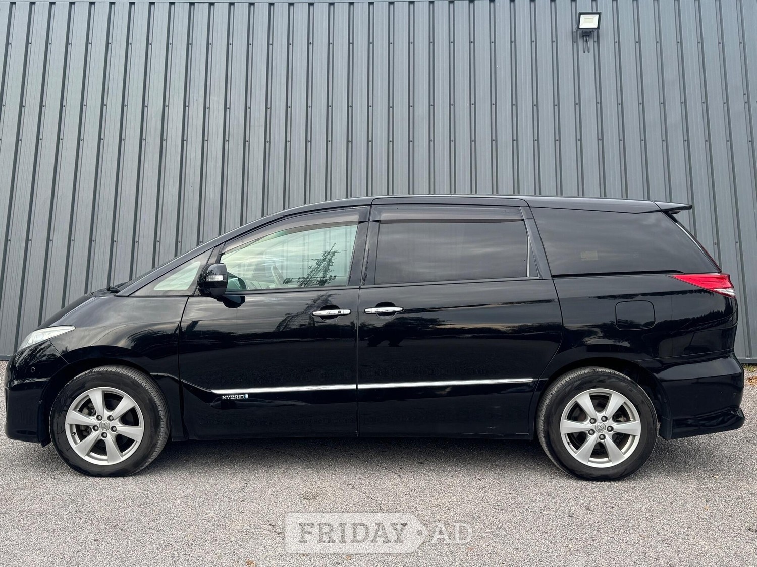 Toyota Estima 2009 - Cars in Farnham
