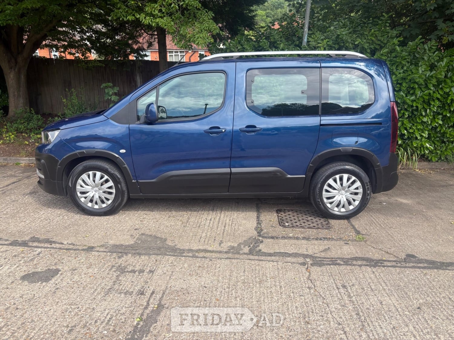 [ berth ]Peugeot Rifter