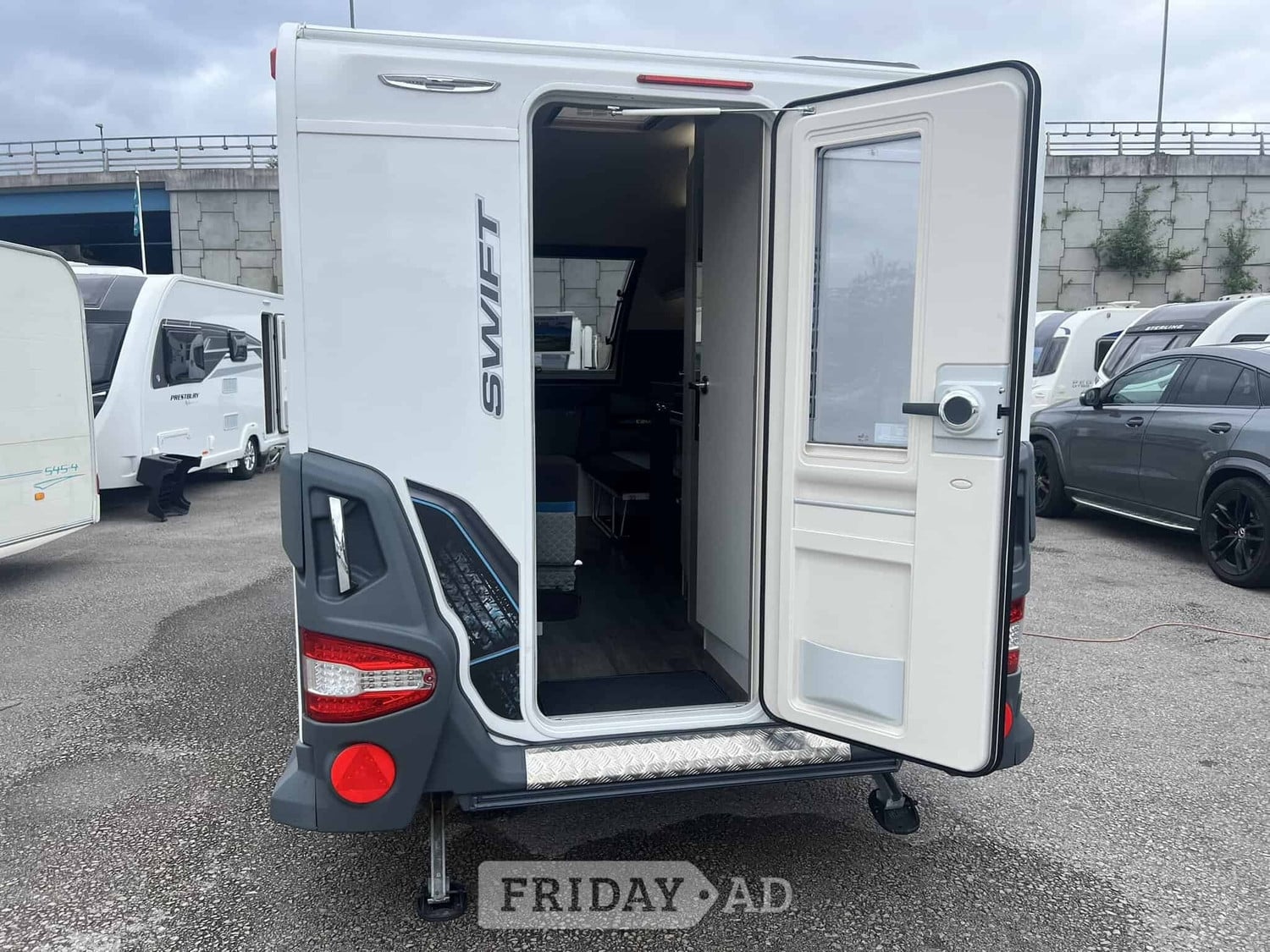 [ berth ]Swift Basecamp 4