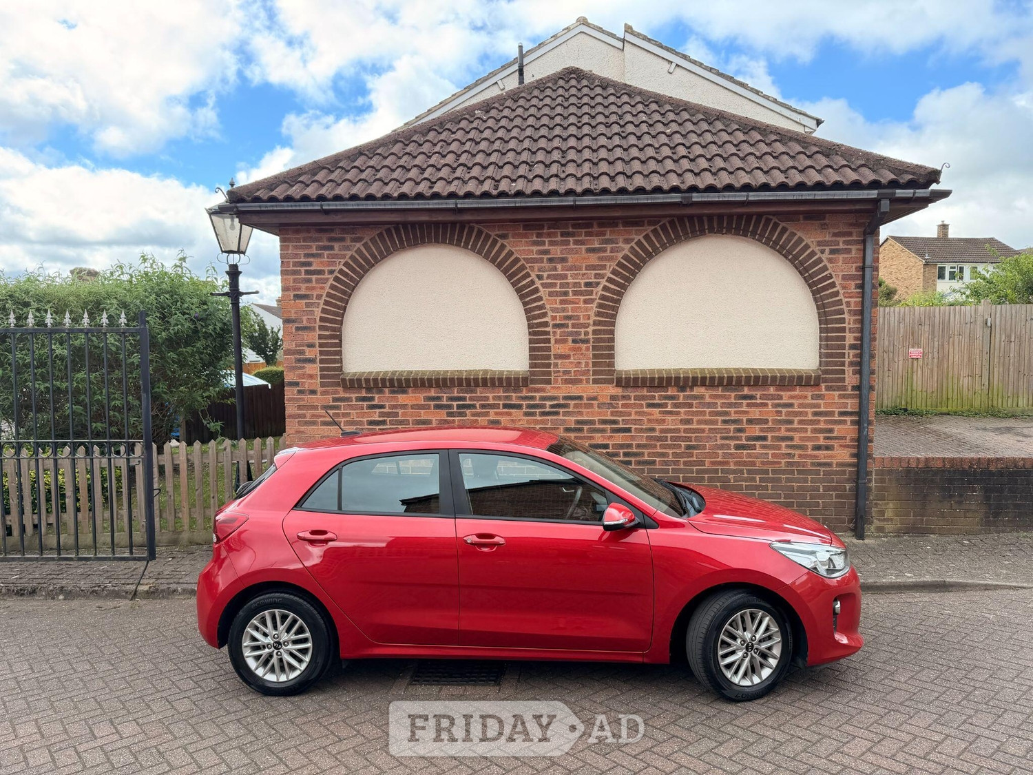 Kia Rio 2019 - Cars in Sutton