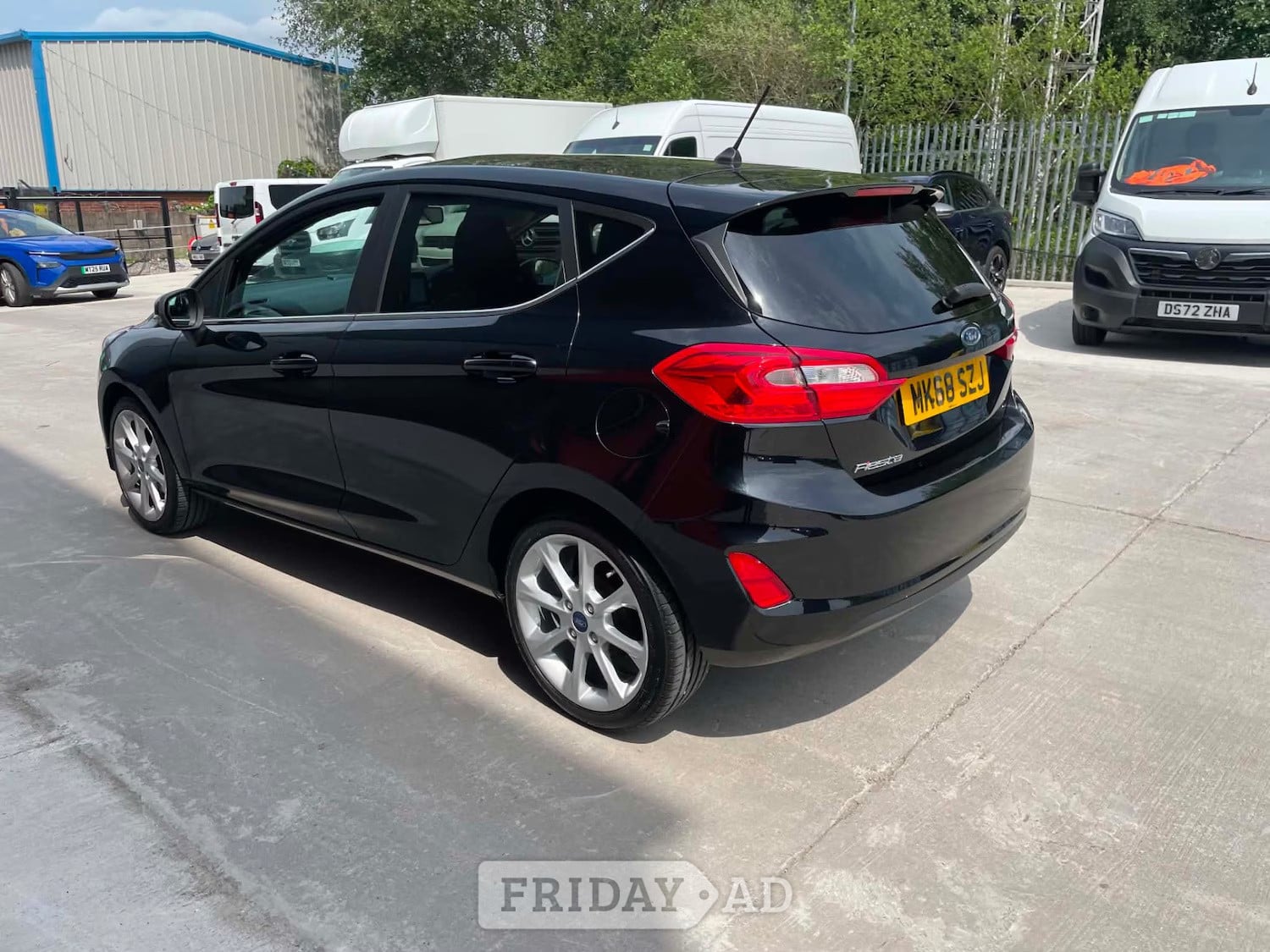 [ berth ]Ford Fiesta