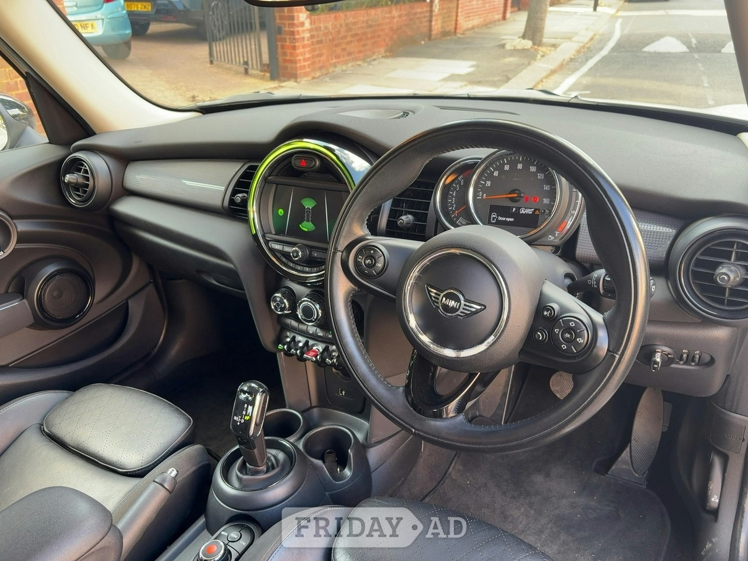 Mini Hatch 2018 - Cars in Storrington