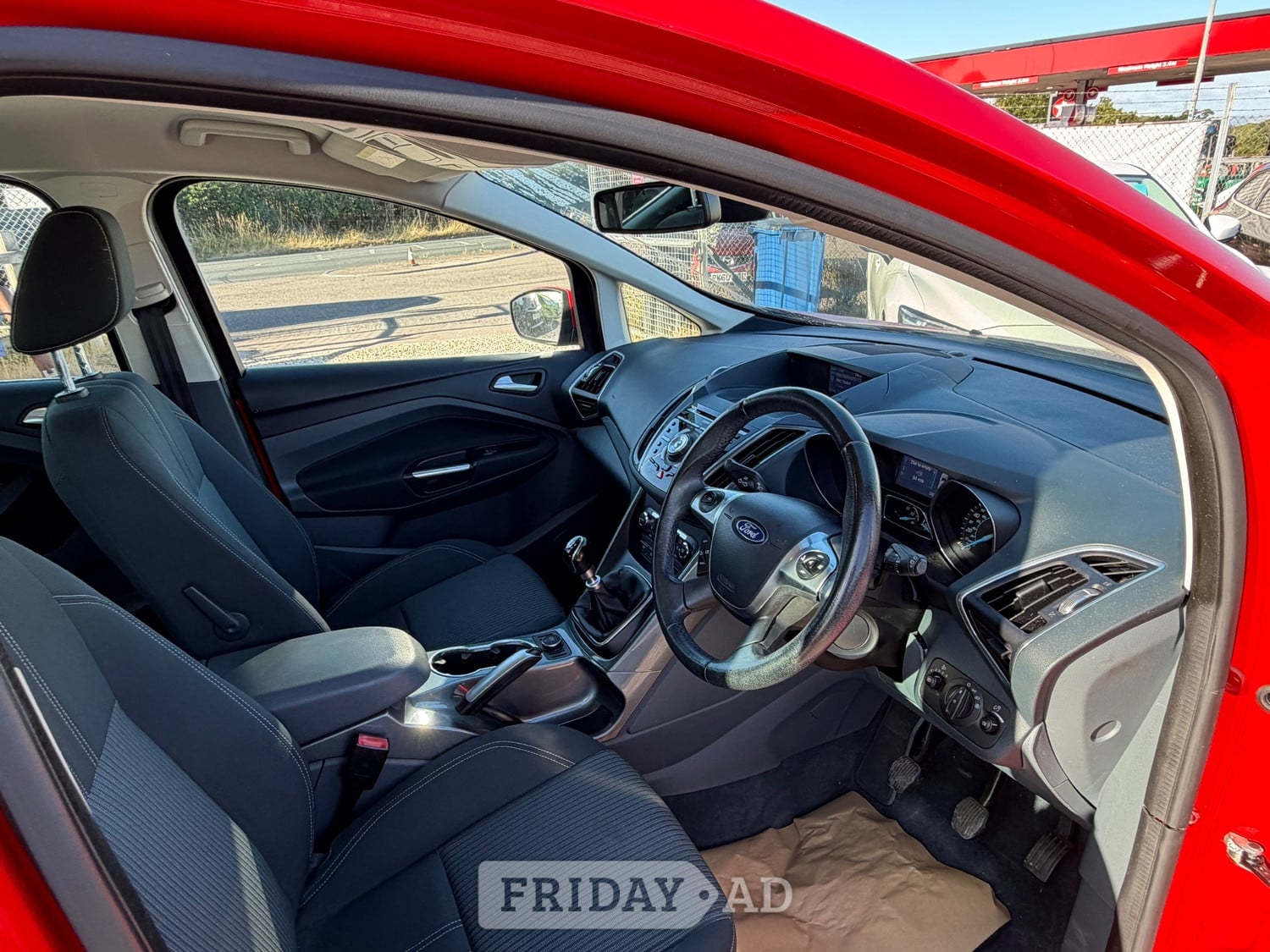 [ berth ]Ford C-MAX