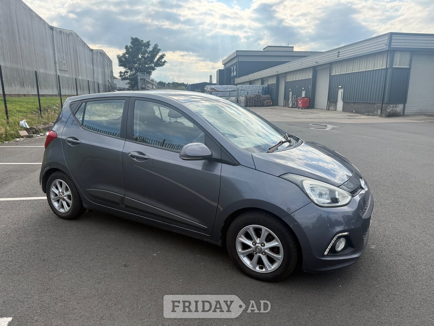 Hyundai i10 2014 - Cars in Livingston