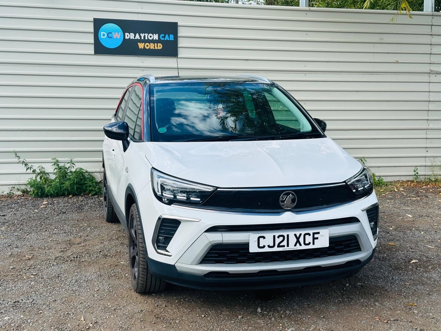 Vauxhall Crossland 2021 in Hillingdon