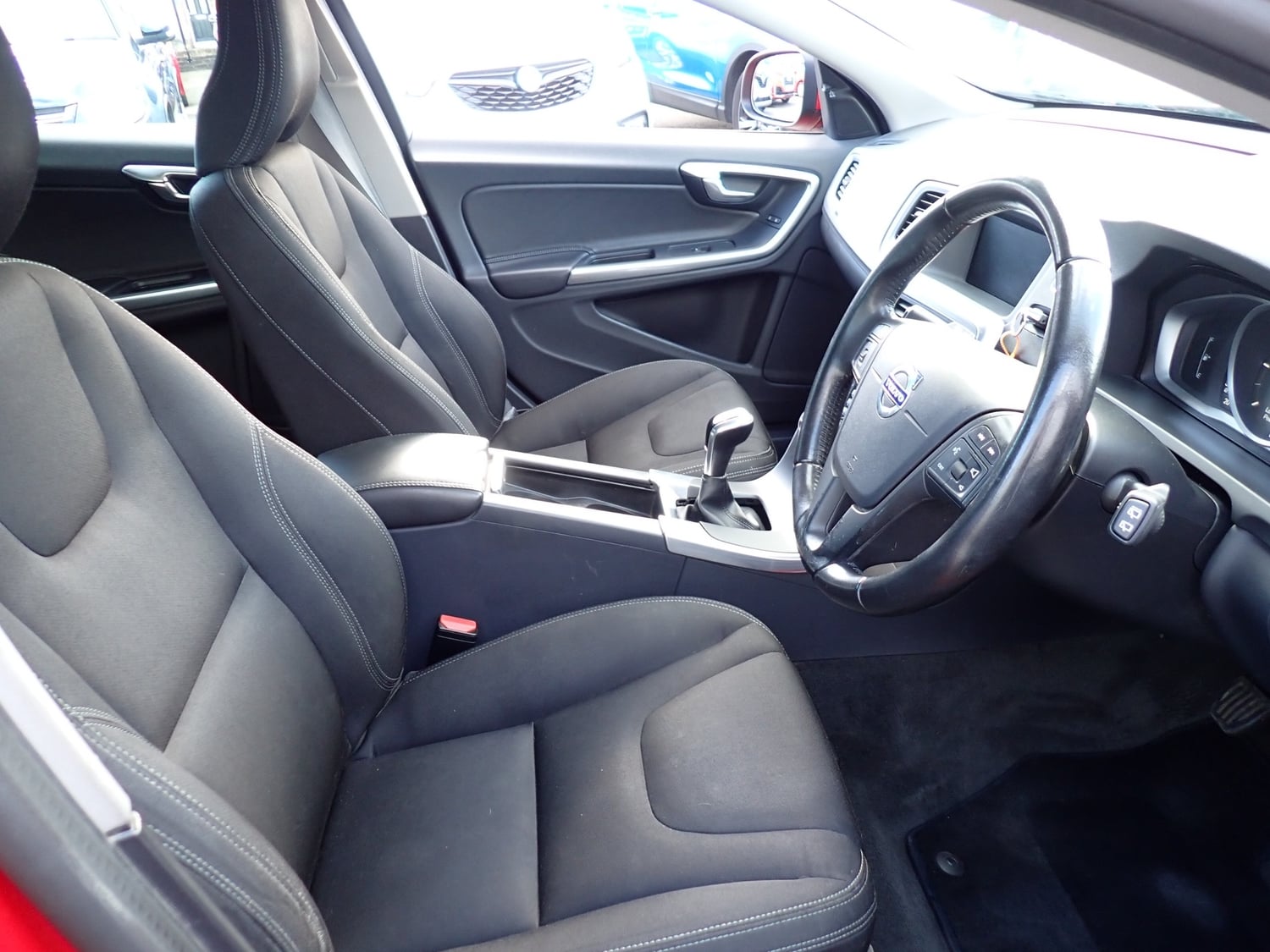 [ berth ]Volvo V60