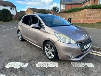 Peugeot 208 2015