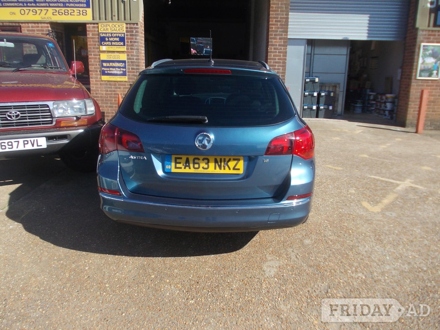 Vauxhall Astra 2013 - Cars