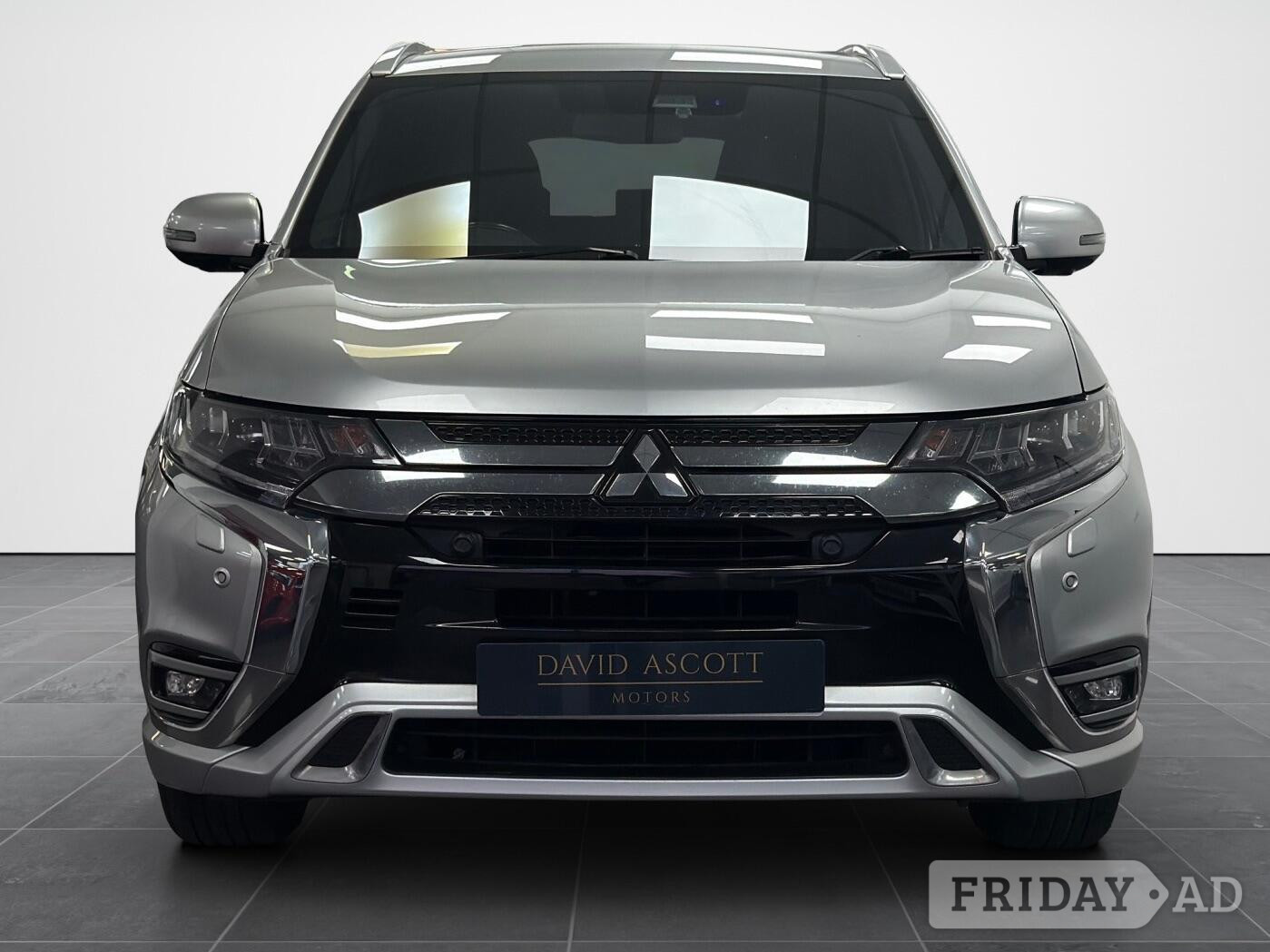 Mitsubishi Outlander Ealing