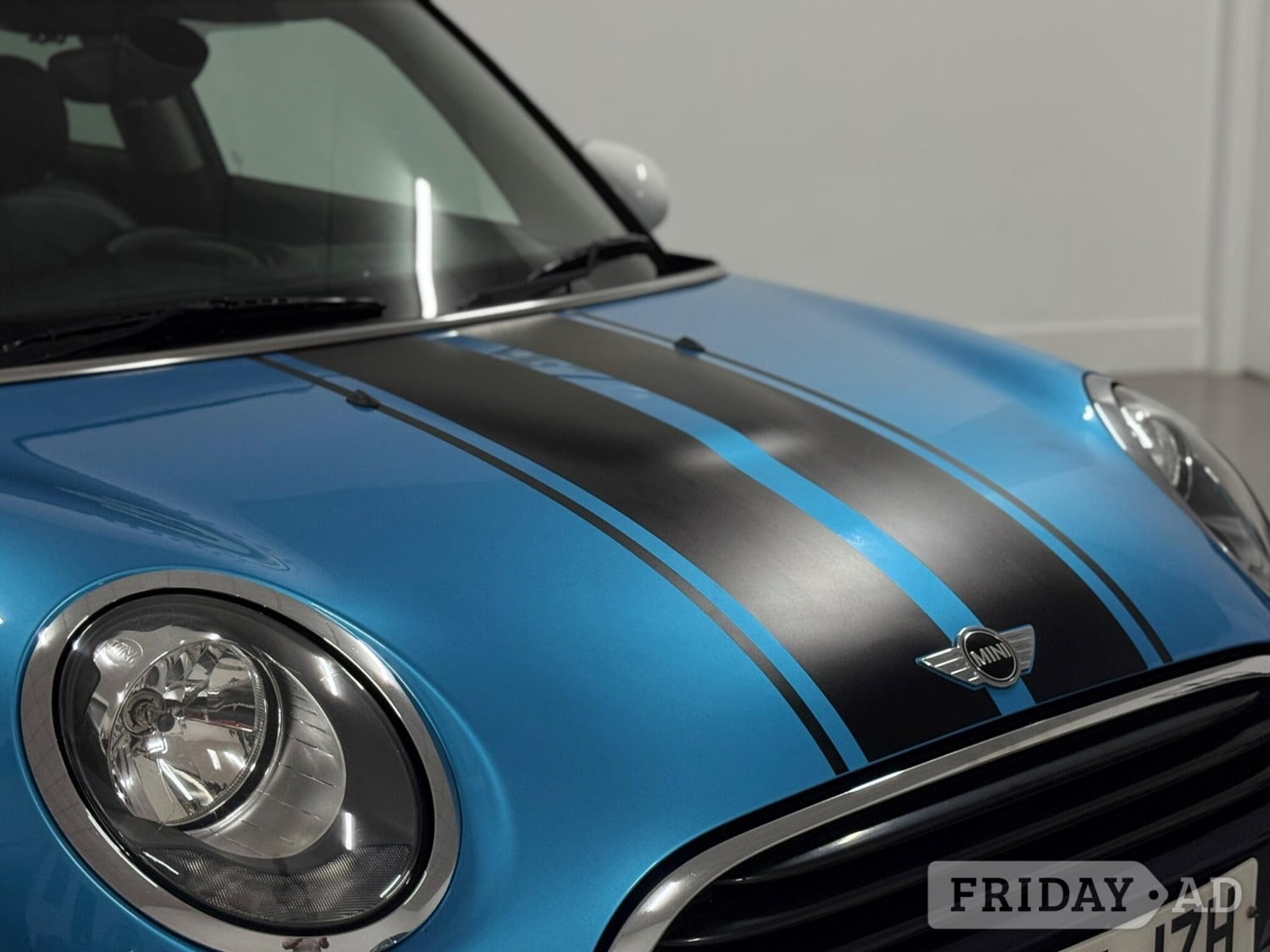Mini Hatch 2015 - Cars in Petersfield