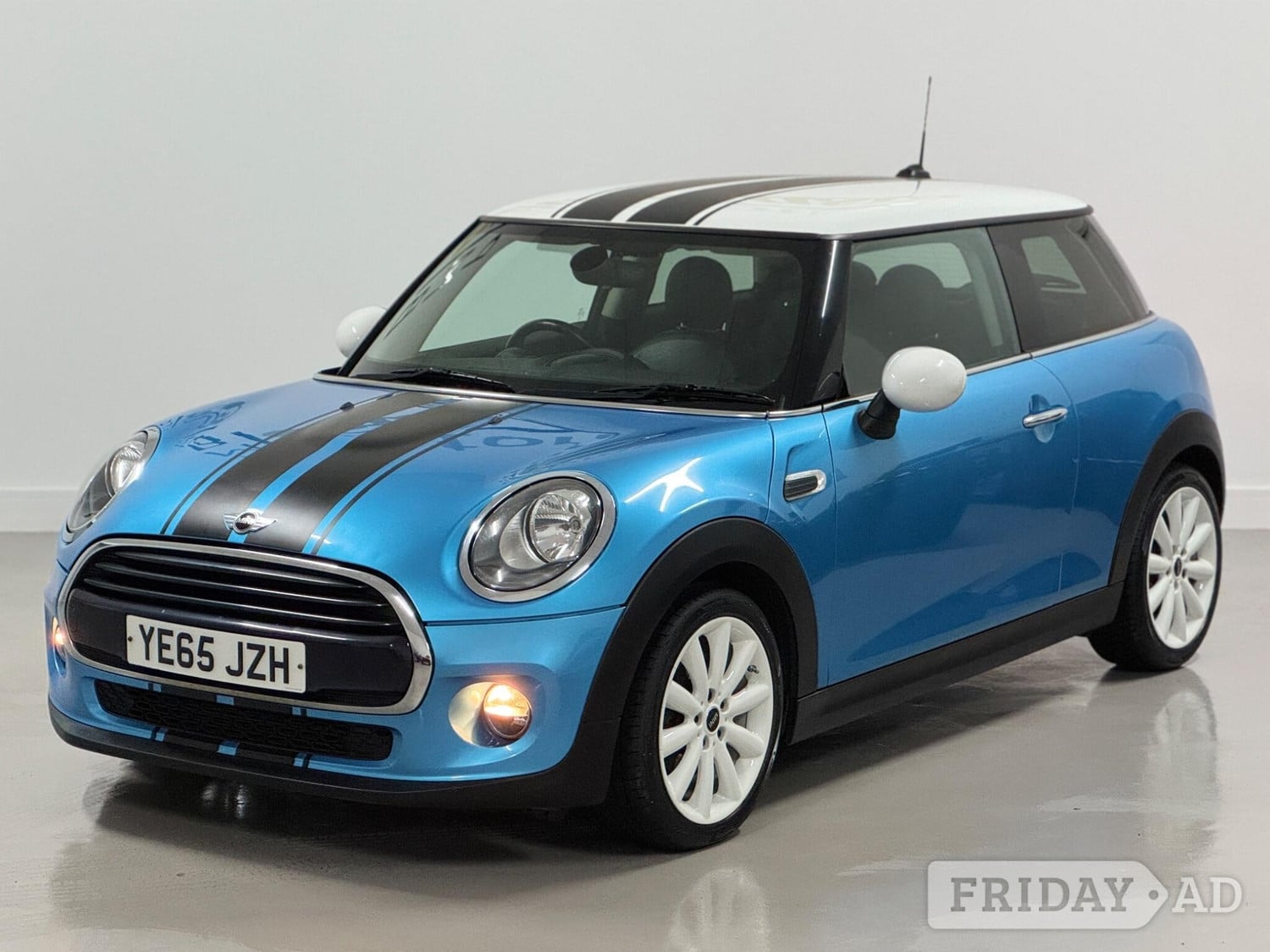Mini Hatch 2015 - Cars