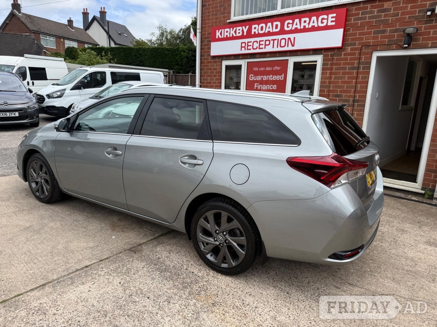 [ berth ]Toyota Auris