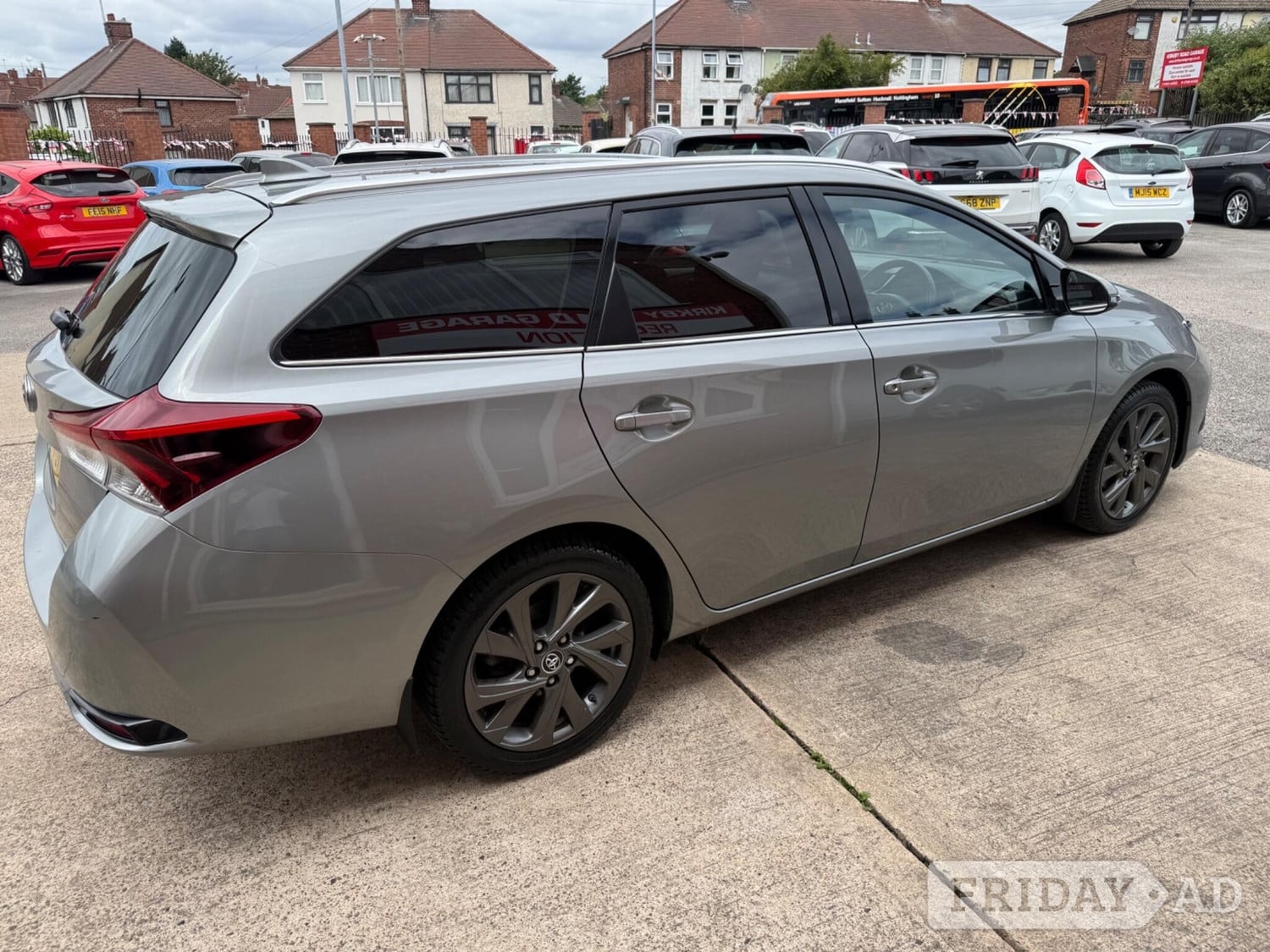 Toyota Auris 2016 - Cars in Nottingham