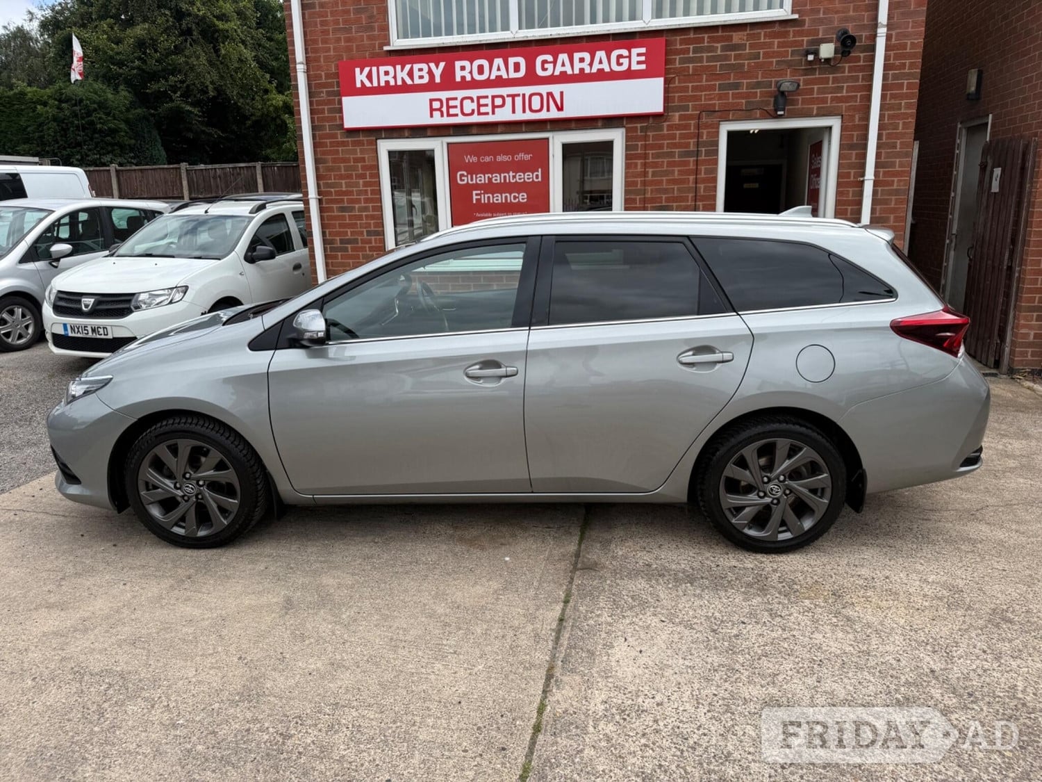 Toyota Auris 2016 - Cars