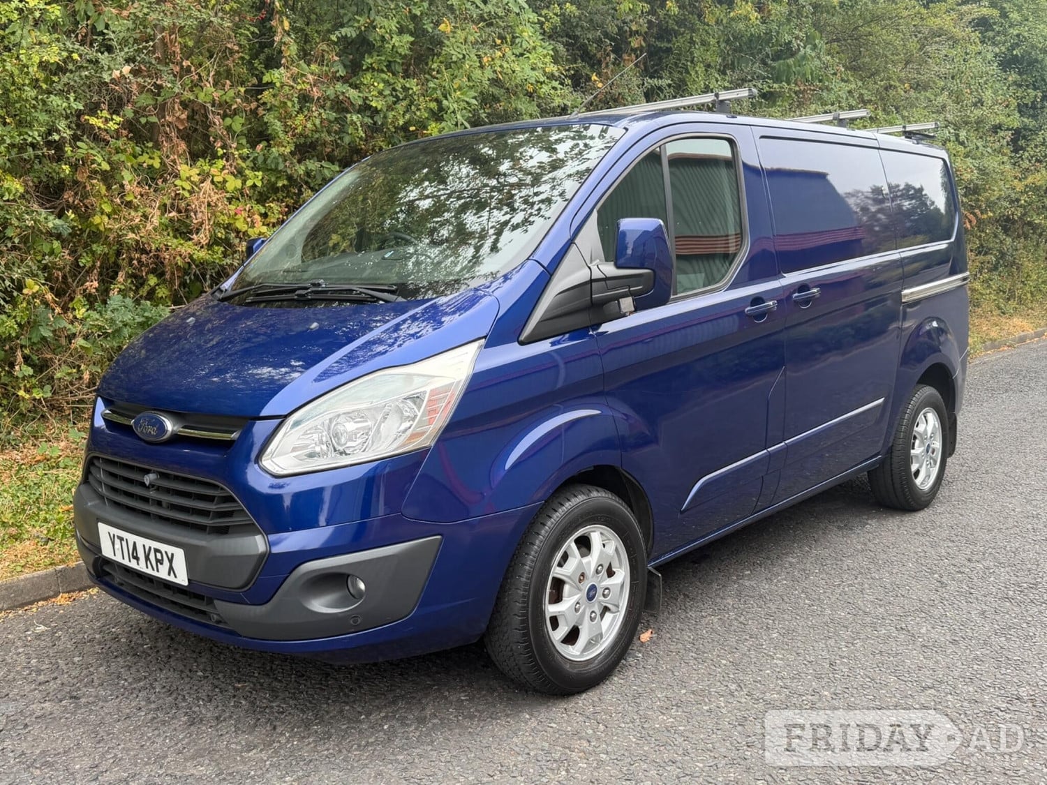 [ berth ]Ford Transit Custom