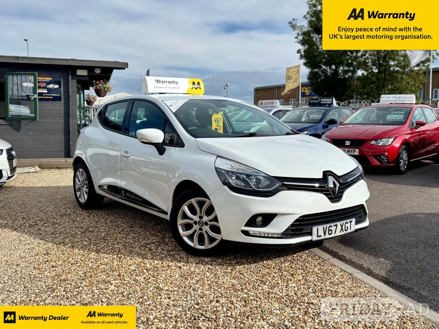 Renault Clio 2017 in Cardiff