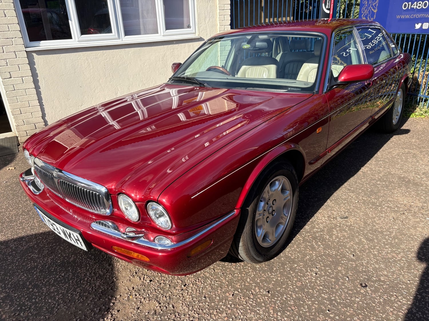 Jaguar XJ St. Neots