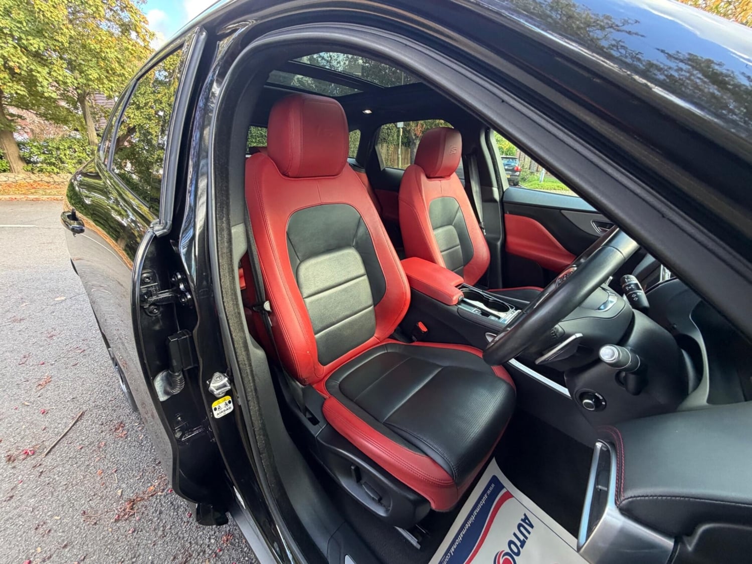 Jaguar F-Pace 2016 - Cars in Orpington